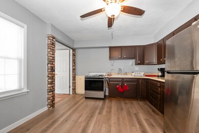 2125 221st St, Sauk Village, IL 60411 - photo 6