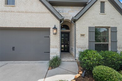 19803 Bronze Spur Ct, Tomball, TX 77377 - photo 2