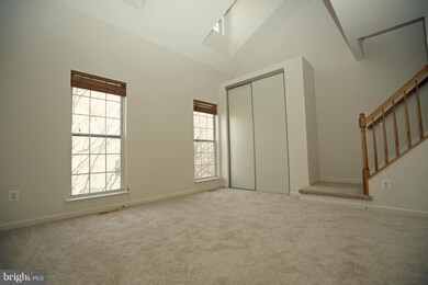 4182 Ashmere Cir, Dumfries, VA 22025 - photo 5