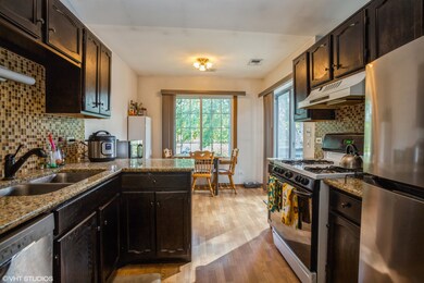 1525 Commodore Ct unit 6, Schaumburg, IL 60193 - photo 5