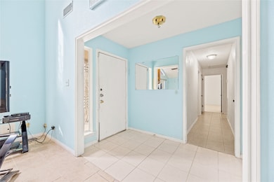 14915 Sun Harbor Dr, Houston, TX 77062 - photo 5