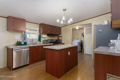 150 Pine Tree Drive-6
