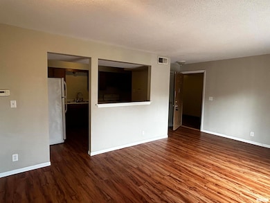 3417 Baskin Ridge unit 10, Peoria, IL 61604 - photo 2