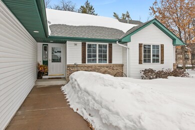 38298 Great Oaks Ct, North Branch, MN 55056 - photo 6