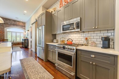 02-Kitchen