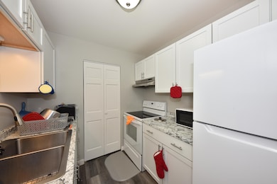 W208N16586 S Center St, Jackson, WI 53037 - photo 2