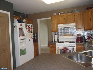 105 W Flagstone Dr, Newark, DE 19702 - photo 7