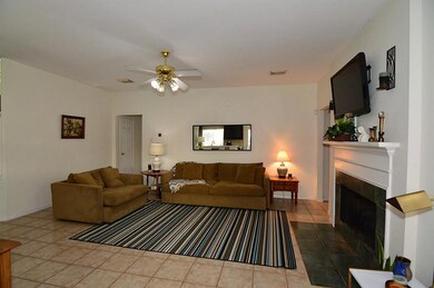 16210 Brinton Ct, Houston, TX 77095 - photo 4