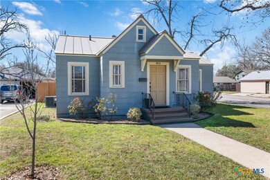 803 Bismark St, Seguin, TX 78155 - photo 3