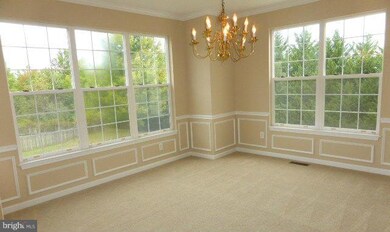 2802 Bixley Hill Ct, Woodbridge, VA 22191 - photo 4