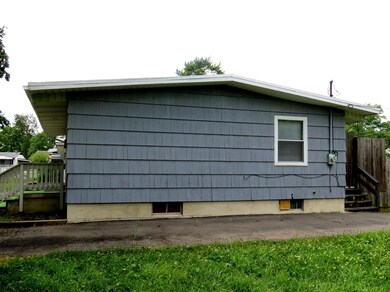 1656 E Maynard Right Side