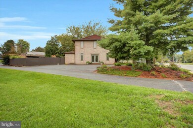 620 Brumbaugh Ave, Chambersburg, PA 17201 - photo 2