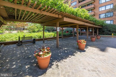 Harper House unit 213, Baltimore, MD 21210 - photo 4