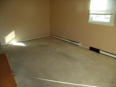 unlisted-address, Allentown, PA 18102 - photo 7