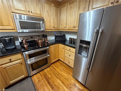 165 Virginia St unit 409, Mount Airy, NC 27030 - photo 6