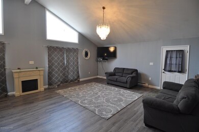 132 Drakes Dr, Jim Thorpe, PA 18229 - photo 2