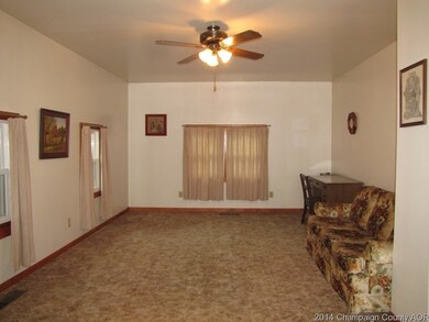 202 E Scott St, Tuscola, IL 61953 - photo 5