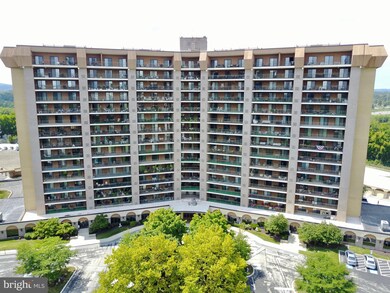 20732 Valley Forge Cir unit 732, King of Prussia, PA 19406 - photo 2