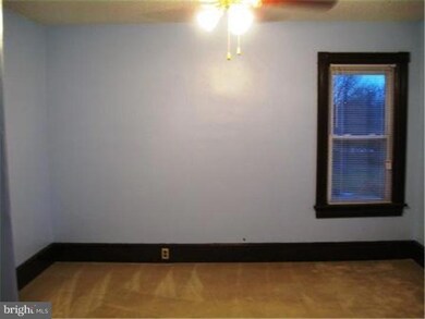 27 Ash St unit B, Delran, NJ 08075 - photo 3