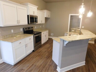 571 Captain Hopkins St, Prairie Grove, AR 72753 - photo 6