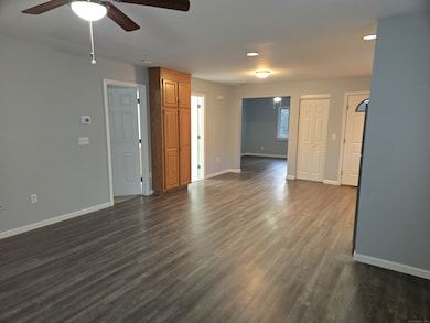 329 Mohegan Rd unit A, Shelton, CT 06484 - photo 3