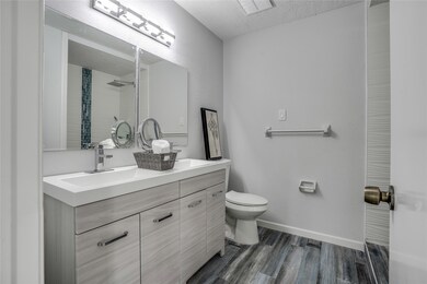 10122 Swirling Winds Dr, Houston, TX 77086 - photo 7