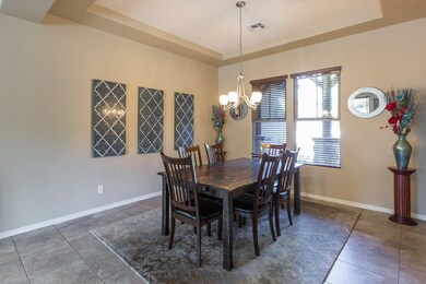 7) FORMAL DINING