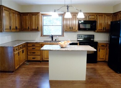 27 Kensington Dr, Bella Vista, AR 72715 - photo 7