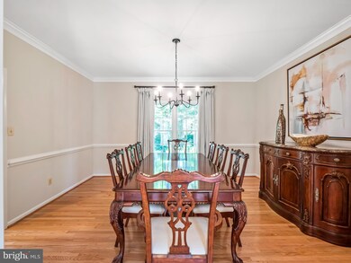 7928 Bressingham Dr, Fairfax Station, VA 22039 - photo 6