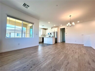 25 Barbara Ln unit 17, Las Vegas, NV 89183 - photo 4