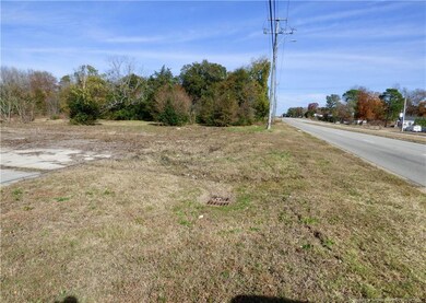 3966 Camden Rd, Fayetteville, NC 28306 - photo 5