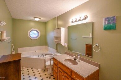 593 Wava Dr, Mount Washington, KY 40047 - photo 7