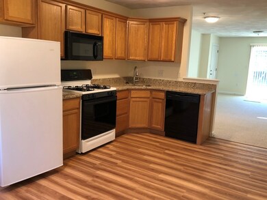 28 Oval Rd unit 6, Quincy, MA 02170 - photo 2