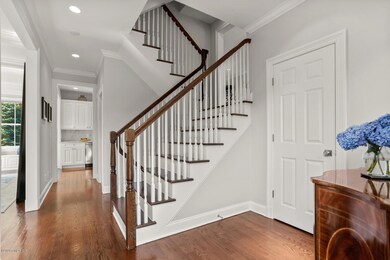 82 E Elm St Unit A Greenwich-large-007-0