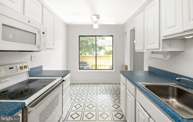 9318 Bathgate Ct, Montgomery Village, MD 20886 - photo 4