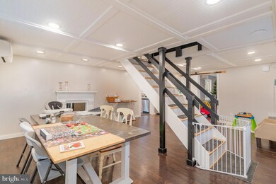 8 E Locust St, Mount Holly Springs, PA 17065 - photo 5