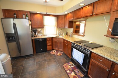 868 Harwood Rd, Harwood, MD 20776 - photo 4