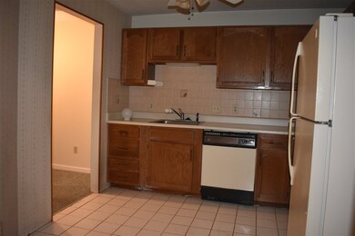 379 Huse Rd unit 36, Manchester, NH 03103 - photo 5