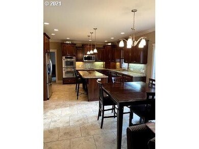 1241 37th Ave, Forest Grove, OR 97116 - photo 2