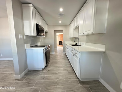 2315 E Nancy Ln, Phoenix, AZ 85042 - photo 5