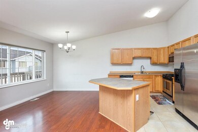 Kitchen / Dining