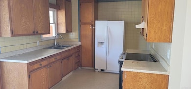 1906 1908 Broadway, Oceanside, CA 92054 - photo 2