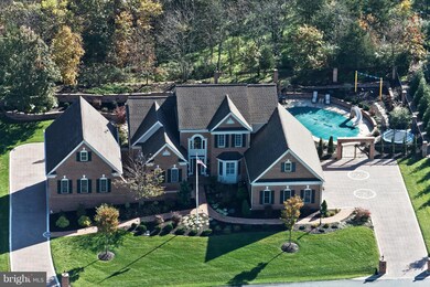 1709 Castlegreen Dr, Greencastle, PA 17225 - photo 2