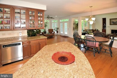 7307 Laurel Creek Ct, Springfield, VA 22150 - photo 7