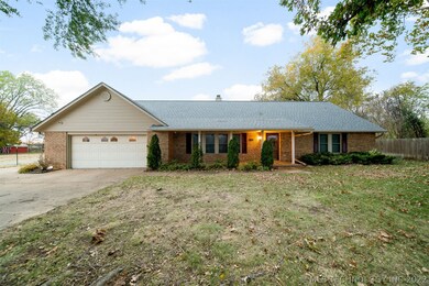 959 W 126th St S, Jenks, OK 74037 - photo 2