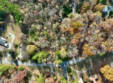 2407 Damascus Church Rd, Chapel Hill, NC 27516 - photo 7