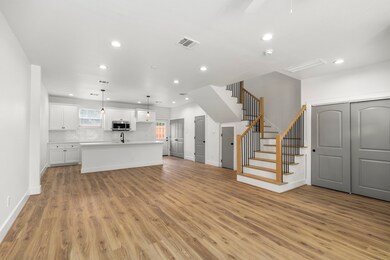 13465 Redrock St unit B, Houston, TX 77088 - photo 3