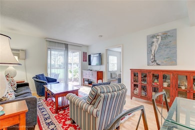 364 Bellevue Ave unit 4-D, Newport, RI 02840 - photo 5