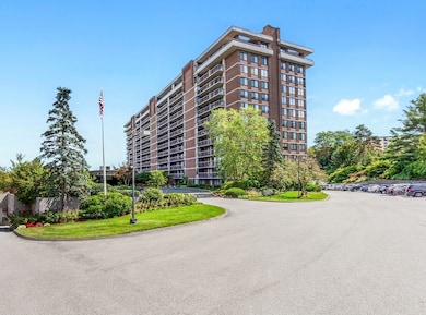 The Ferncroft Tower unit 1601, Middleton, MA 01949 - photo 2