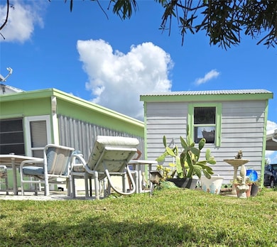 13801 U S 441 unit 243, Okeechobee, FL 34974 - photo 3